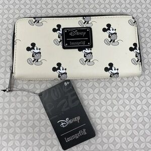 Rare Loungefly Mickey Mouse Wallet NEW with Tags